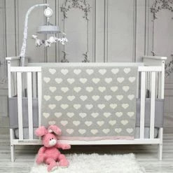 Brand new 🎁 Jordan Light Grey Geometric Cotton Baby Blanket by HomeRoots ⭐ -Allied Home Shop homeroots crib bedding 2000383156 c3 1000
